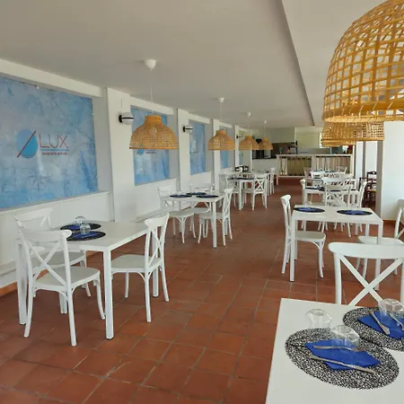 Casa Vacanze Lux By White Aparthotel I Casoni