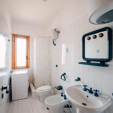 Casa Vacanze Lux By White Aparthotel I Casoni